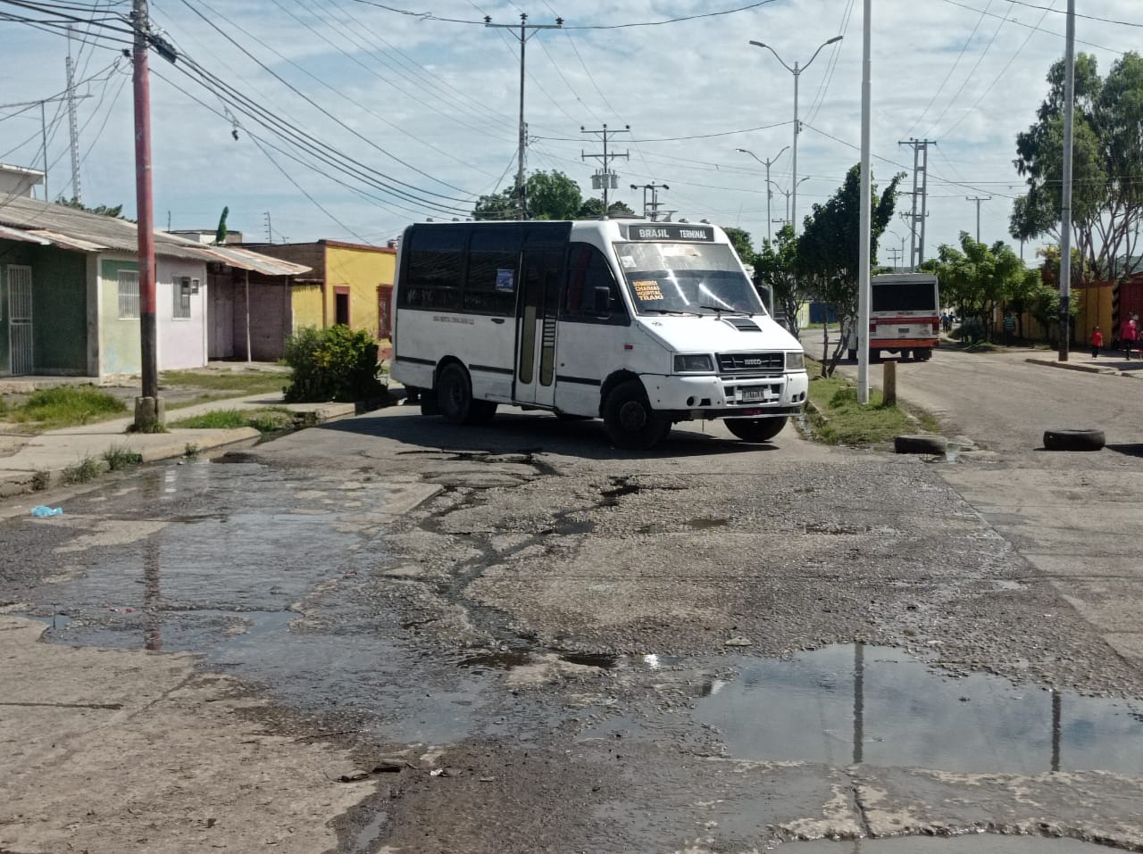 Transportistas cumaneses protestaron para exigir mejores carreteras este #12Dic