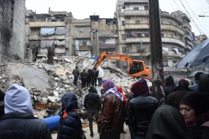 Putin ofrece ayuda de Rusia a Turquía y Siria tras terremoto