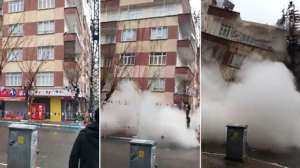 VIDEOS: Colapsa en cuestión de segundos un edificio residencial en Turquía a causa del terremoto