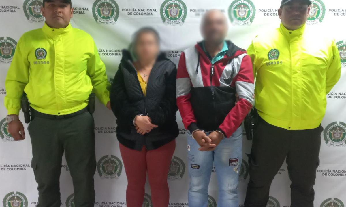 Aberración en Colombia: por años amarró a su hija a la cama para que la violaran tres veces al día