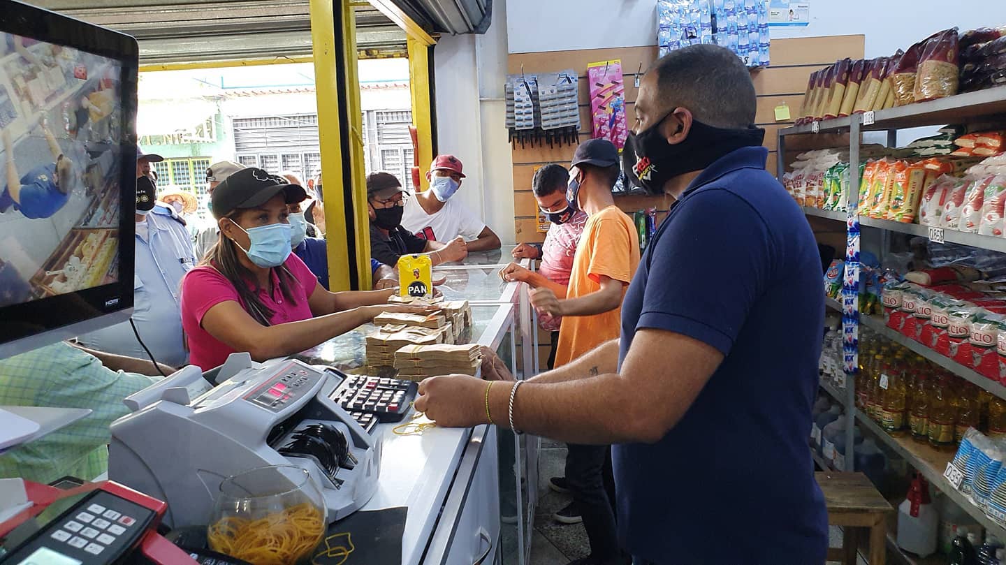 Al menos seis comercios cierran a la semana en Bolívar por altos costos de los servicios
