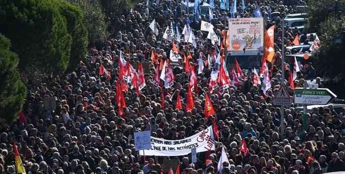 Los sindicatos franceses no dan por perdida la batalla por las pensiones