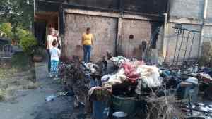 Trabajadora de la Biblioteca de San Josecito en Táchira lo perdió todo en incendio y requiere de apoyo