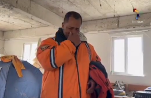 Rescatista venezolano rompe en llanto al relatar cómo ayudó a salvar una vida en Turquía (VIDEO)