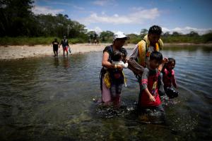 Panamá y Colombia lanzaron inédita alerta por crisis migratoria en selva del Darién