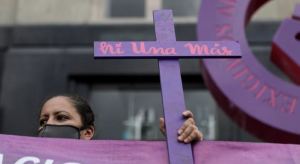 Hombres acusados de matar a su pareja perderán derechos sobre sus hijos en Puebla, México