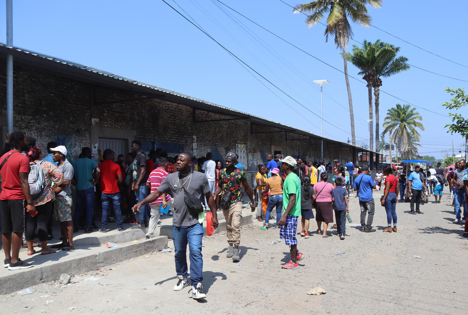 Caos en la frontera sur de México ante récord de peticiones de refugio de migrantes