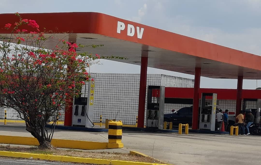 Lo que se esconde detrás de la suspensión de una gasolinera en Barinas