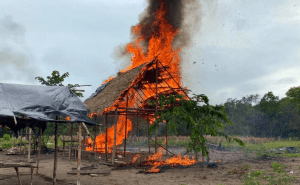 Ceofanb incineró campamento de grupos irregulares en la selva de Amazonas