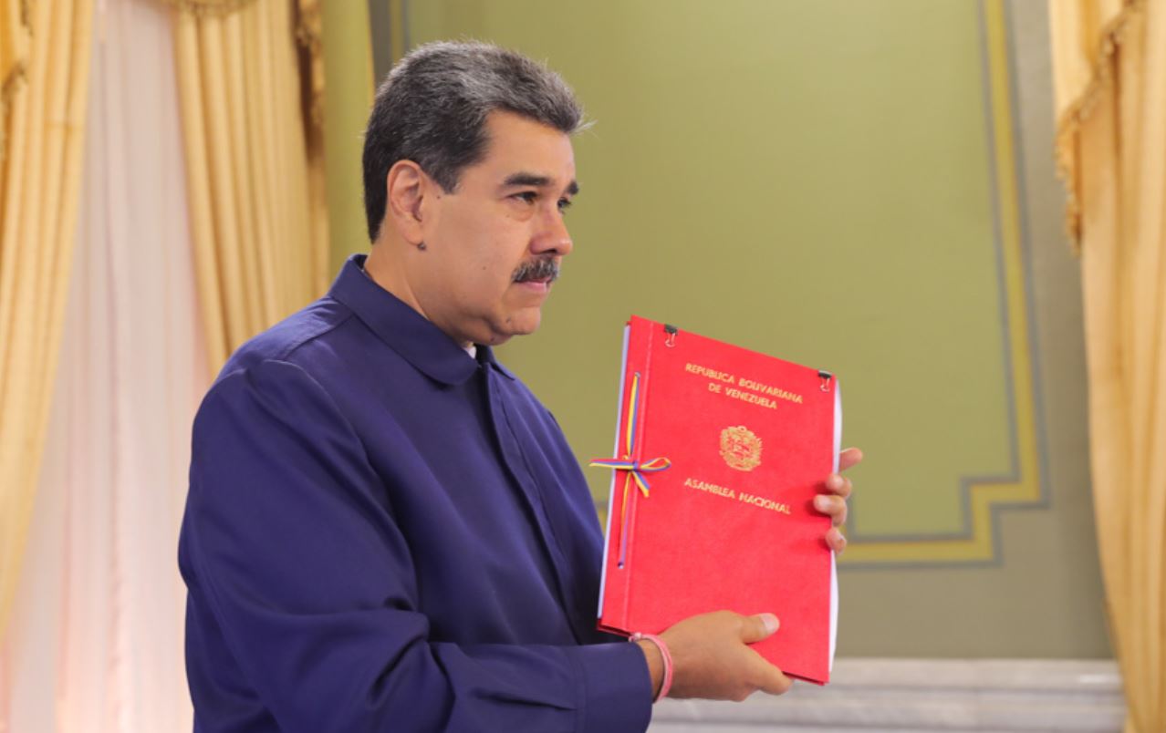 Purga chavista: Maduro promulgó la Ley de Extinción de Dominio