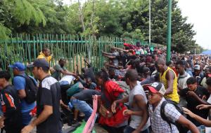 México reconoce flujo “importante” de migrantes ante el fin del Título 42