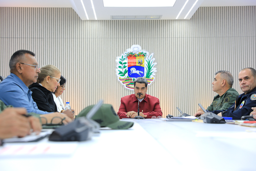 Maduro pronosticó fuertes lluvias en las próximas horas debido a segunda onda tropical