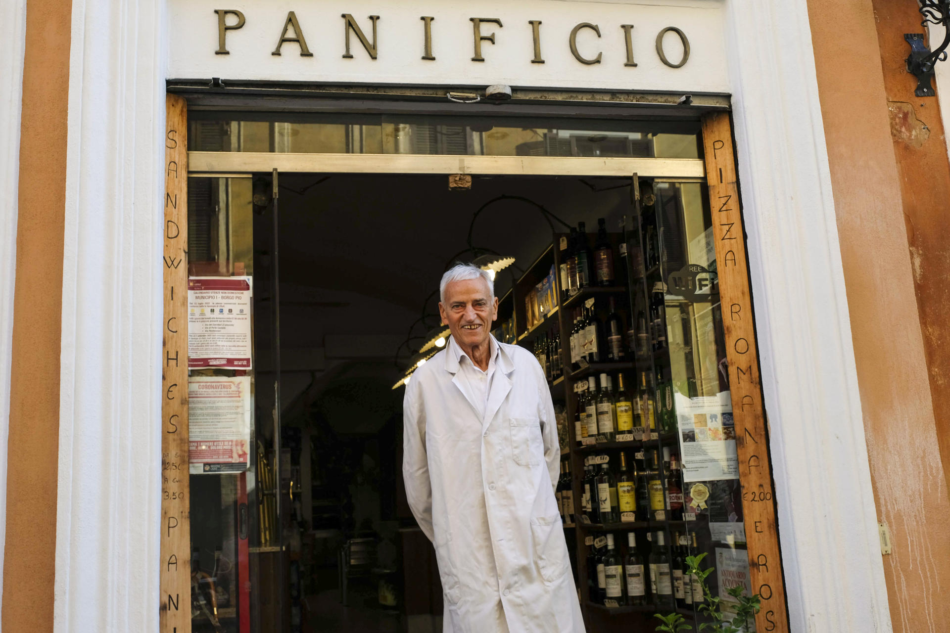 Cierra la “panadería de los papas”, un pedazo de la historia de Roma