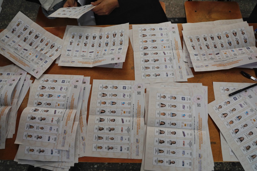 Sistema de voto telemático de Ecuador sufrió diversos ciberataques desde el extranjero