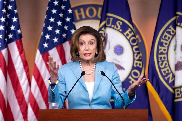 Nancy Pelosi considera nuevamente lanzarse a la presidencia de EEUU… a los 83 años