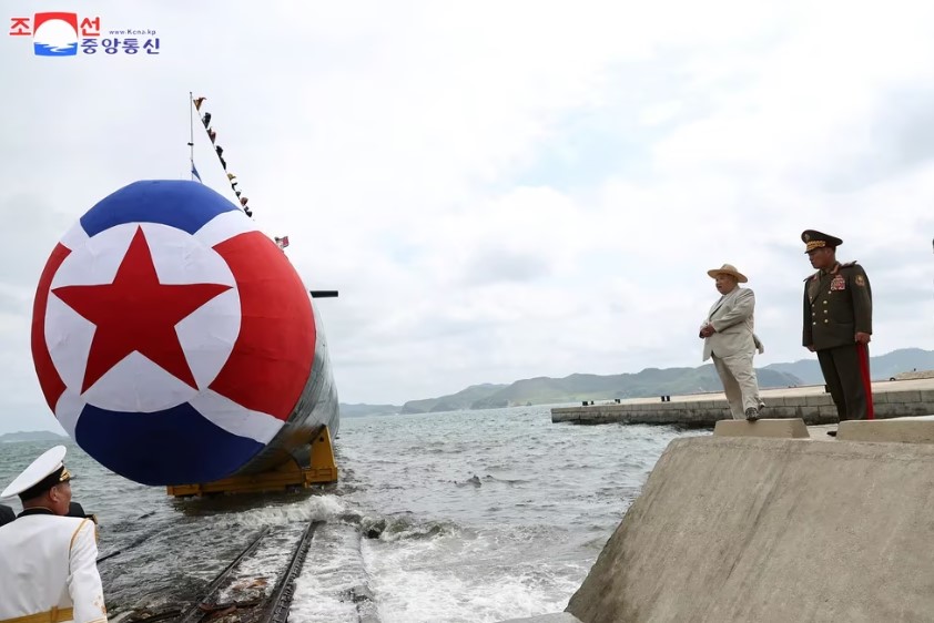 Corea del Norte desvela su nuevo “submarino para ataques nucleares tácticos”