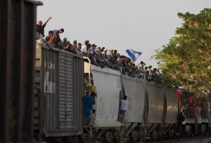 Malas noticias para los migrantes: suspendieron operación de trenes mexicanos usados para llegar a EEUU