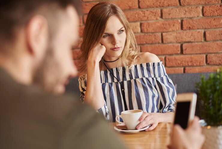 “Me dejó por la ex”: tuvo una primera cita con un joven, él le dijo que se iba unos minutos, pero nunca volvió (VIDEO)