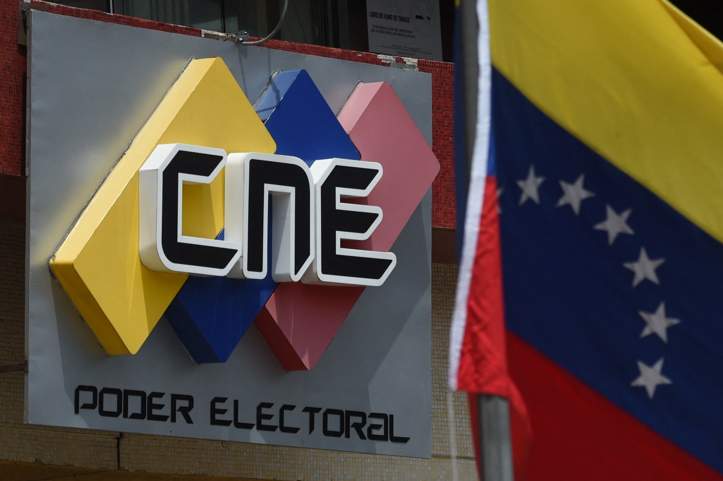 La verdadera razón por la que los migrantes venezolanos no pueden votar en el exterior
