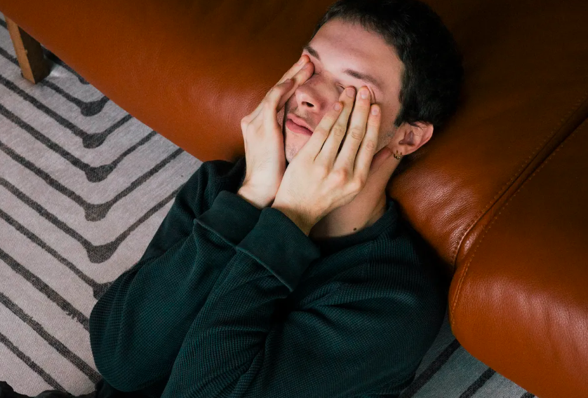 Toma nota: Qué es el stresslaxing y por qué te estresa tomar un descanso