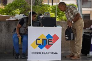 CNE oficializó una abrupta prórroga de 72 horas para la modificación de candidaturas