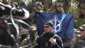 Régimen de Putin detuvo en Moscú a siete seguidores de milicia rusa que lucha en el bando ucraniano