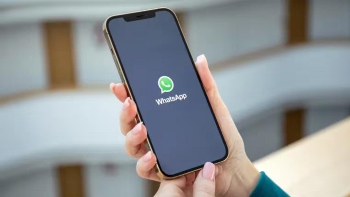 WhatsApp: qué permite hacer el Meta AI, la inteligencia artificial que aparece en los chats de los celulares