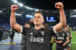 Juventus evitó remontada de la Lazio y jugará la final de la Copa Italia