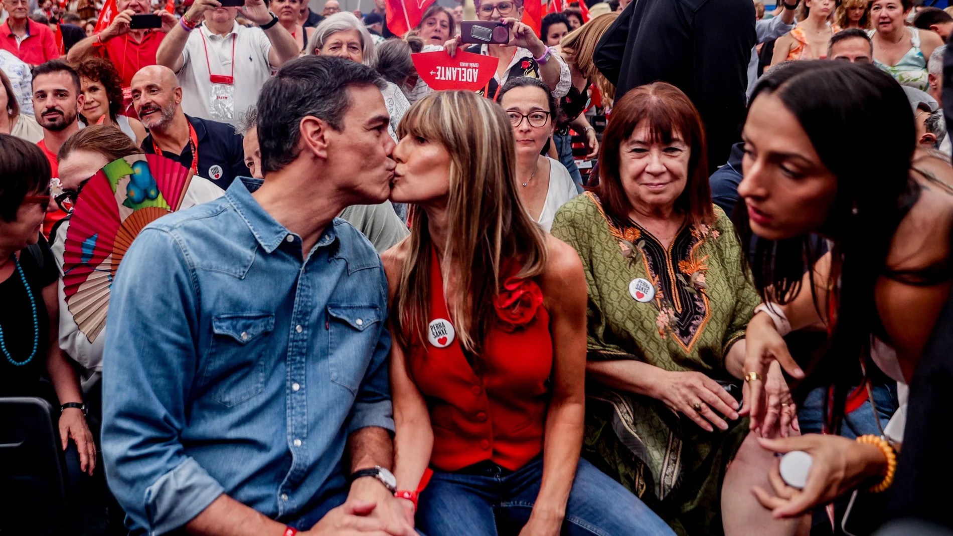 La vida secreta de Pedro Sánchez y Begoña Gómez: sus hijas, su boda y dónde se conocieron