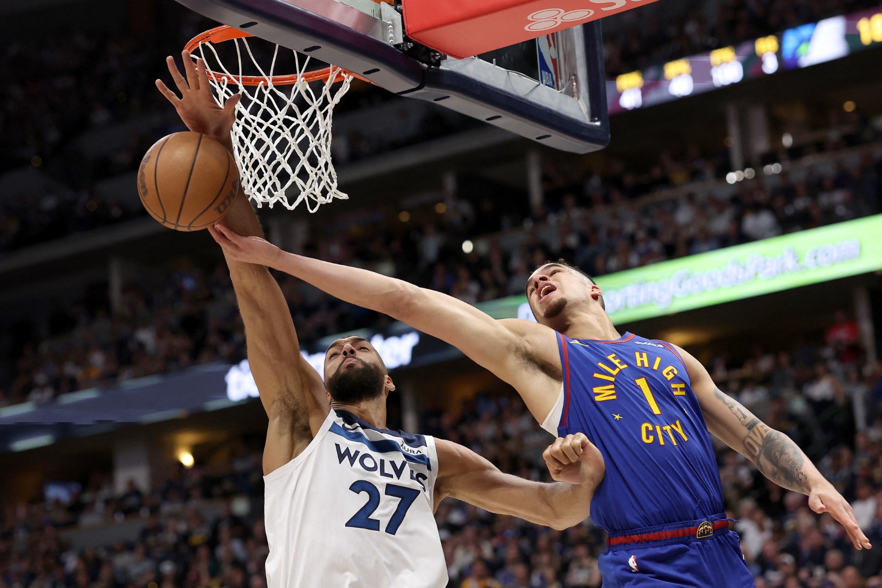 Rudy Gobert se llevó el premio del Jugador Defensivo del Año en la NBA