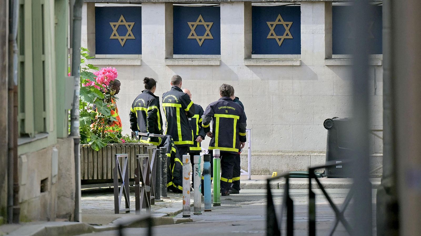 La policía mata a un hombre armado que quería quemar una sinagoga en el norte de Francia