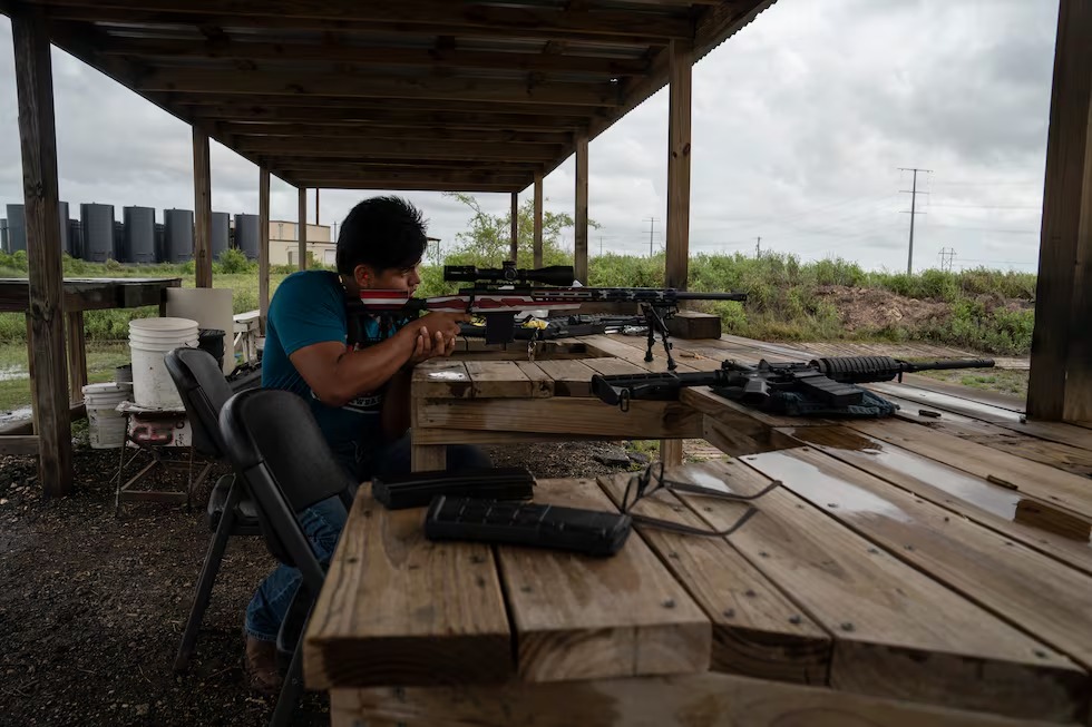 La compra de armas se dispara entre los latinos de EEUU