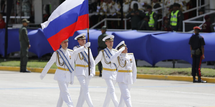 El rechazo de militares venezolanos a la inclusión de fuerzas rusas en el desfile que celebra la Independencia de Venezuela