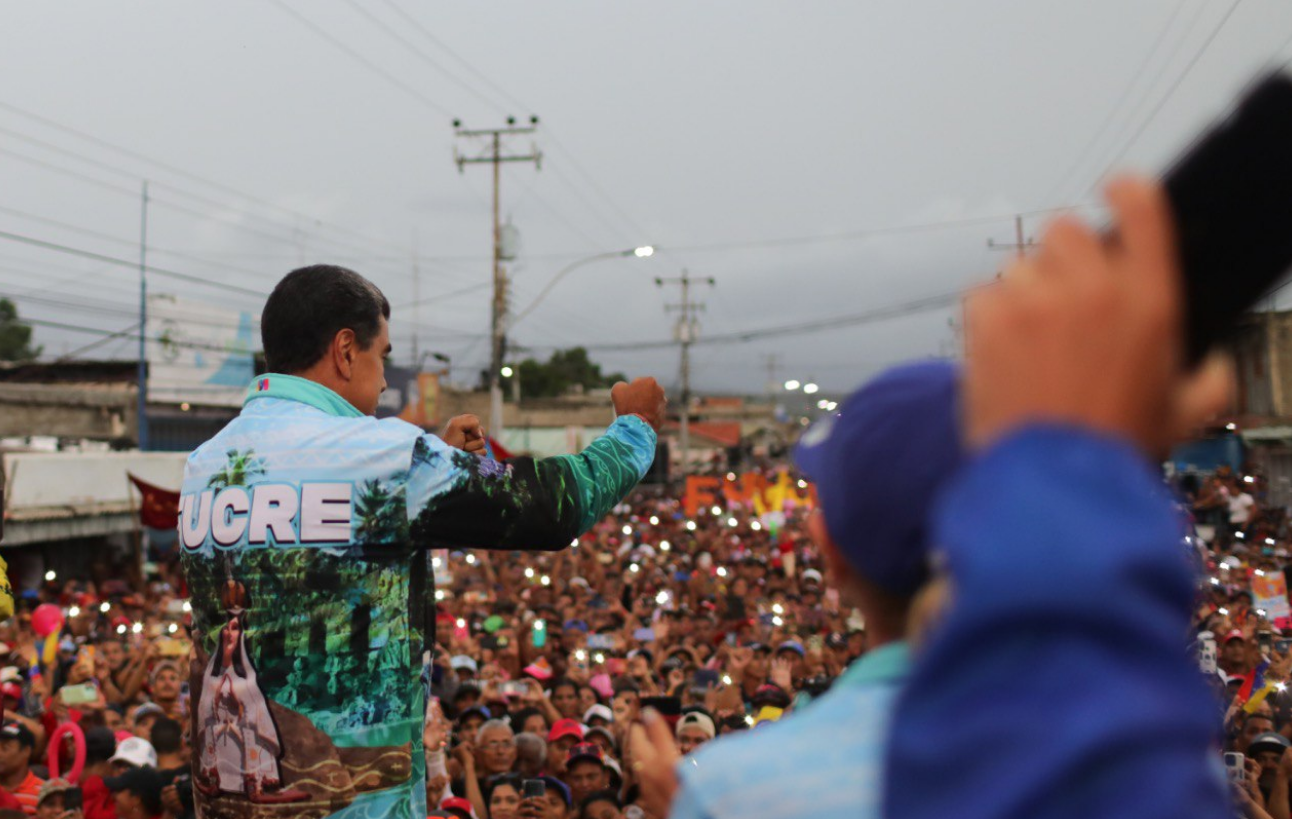 “No están haciendo nada”, le gritaron a Maduro en su cara durante su tardía visita a Cumanacoa (VIDEO)