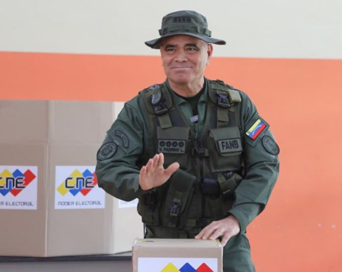 Vladimir Padrino López informó que no se han presentado incidencias en la jornada electoral (VIDEO)