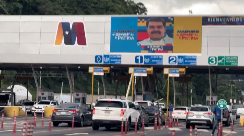 Infobae en Venezuela: un convoy de nueve carros blindados, una guerra logística y el latido de un país por dentro