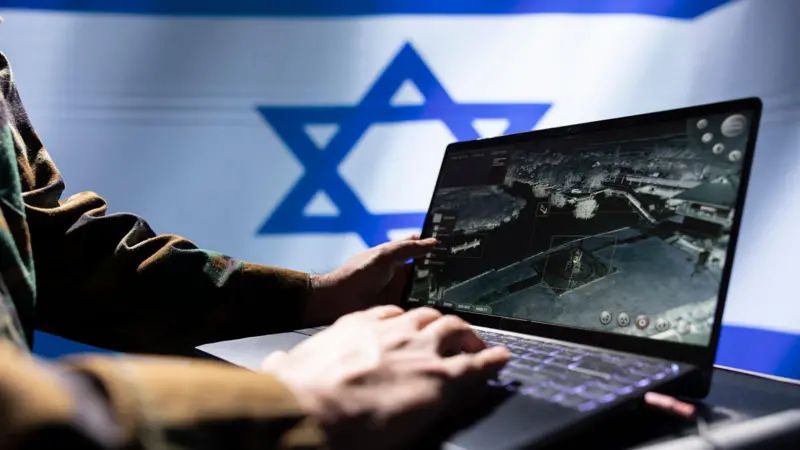 Qué es el Mossad, agencia israelí que responsabilizan de crear los buscapersonas explosivos