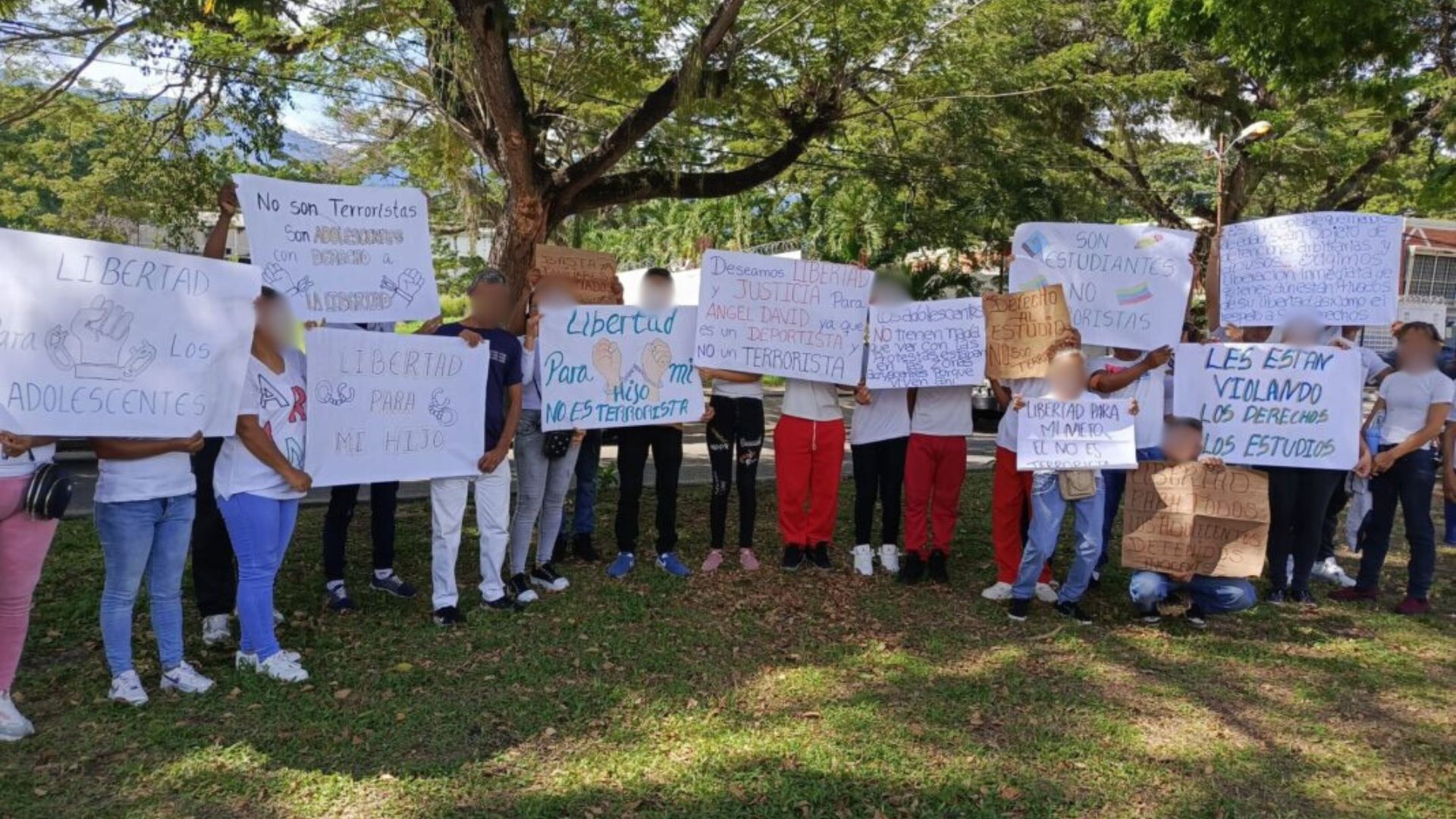 Familiares de adolescentes detenidos por protestas postelectorales en Yaracuy exigen su liberación